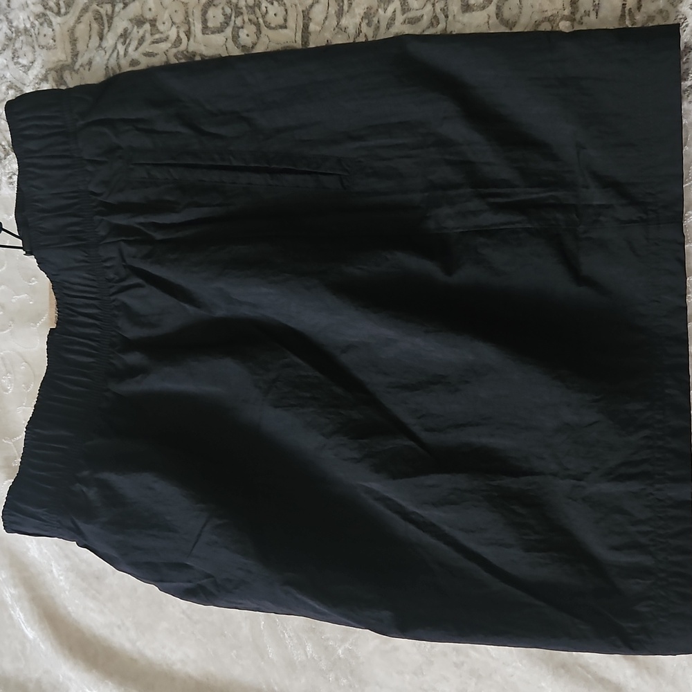 Nike Women's Loose Fit High Rise Black Athletic Shorts - XL - Picture 10 of 11